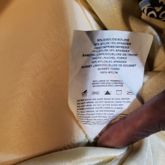 It Figures! Women's Floral Padded One Piece Bathing Suit Sz 26 W PO Excellent - Picture 8 of 14